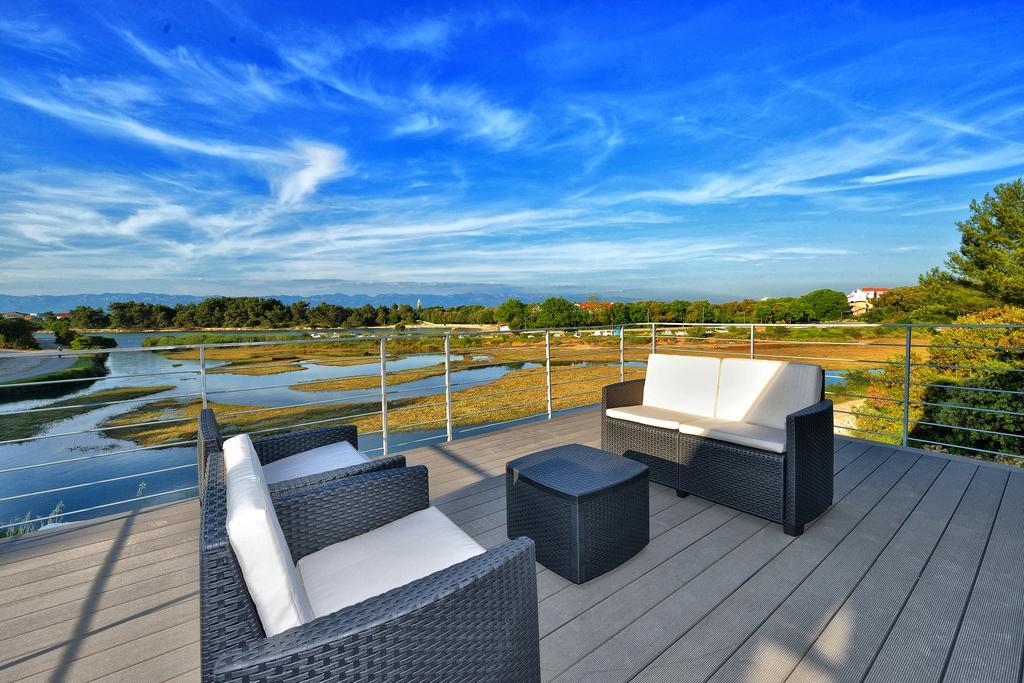 Amazing Villa Ele Затон Екстериор снимка