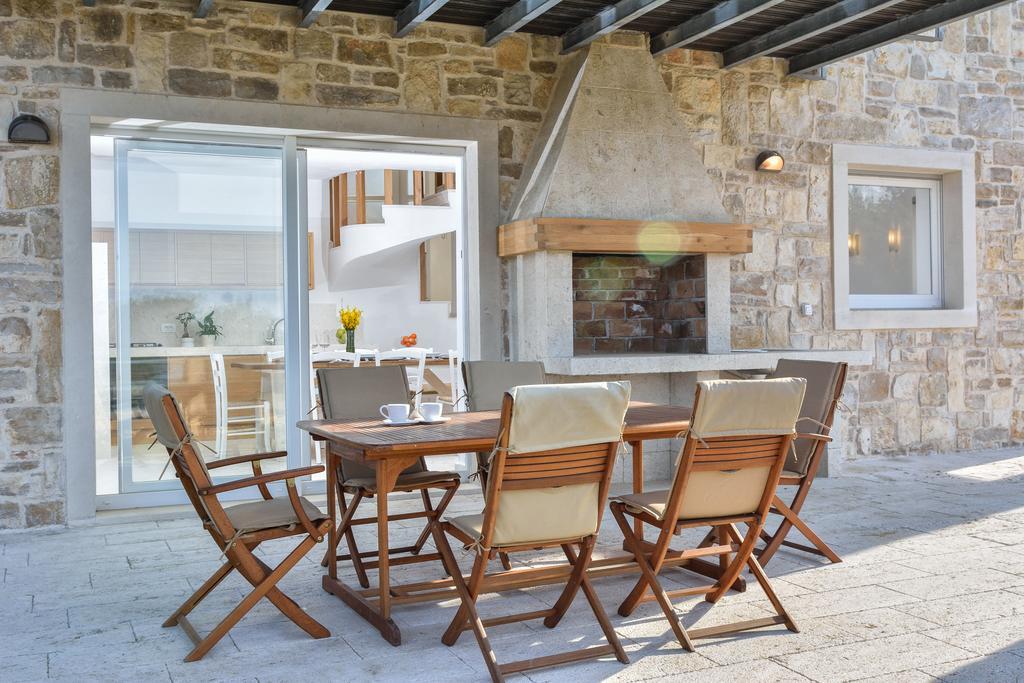 Amazing Villa Ele Затон Екстериор снимка