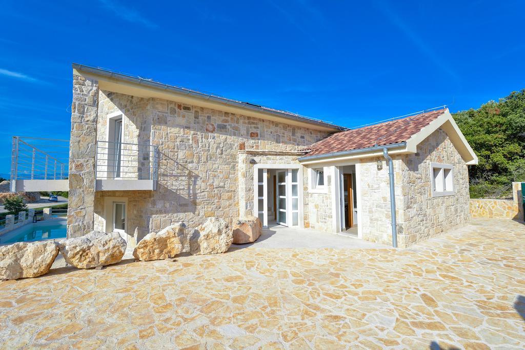 Amazing Villa Ele Затон Екстериор снимка