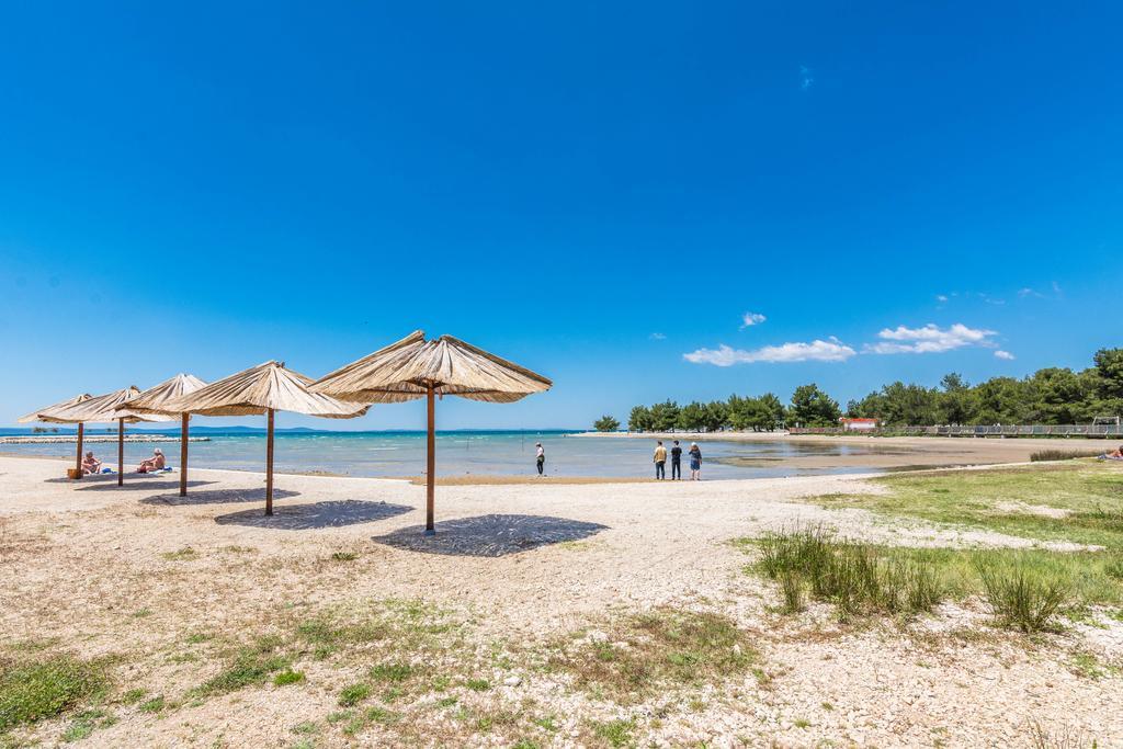 Amazing Villa Ele Затон Екстериор снимка